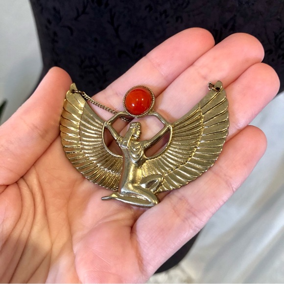 💸 5/20 Large Egyptian Goddess Isis Statement Necklace w/ Orange Stone - Picture 6 of 10